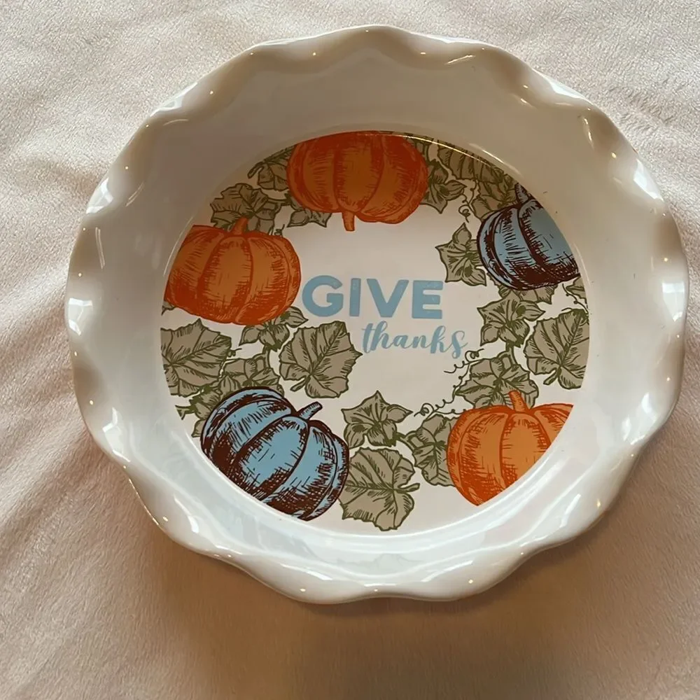 Give Thanks Glass Pie Plate 10 Inches Round 2 In Deep Holiday Baking Serveware